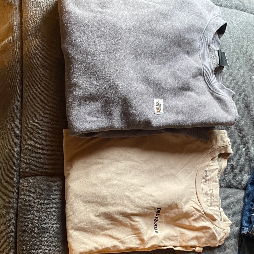 Patagonia Gray and Tan Sweatshirts
